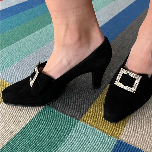 VINTAGE HEELS 💎🖤50s Suede square toe pumps W/rhinestone Buckle SIZE 8.5 - Picture 5 of 6